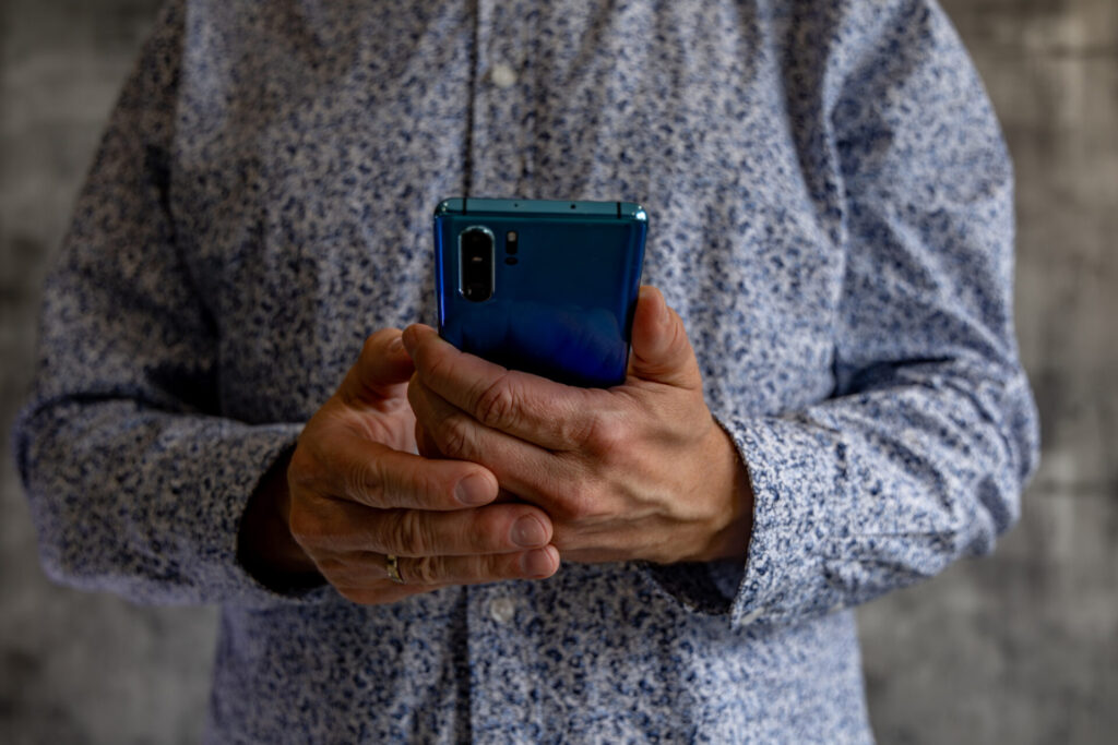 digital-stalking-online-threats